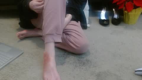 Holly Hawkes online show from December 21, 10:27 pm