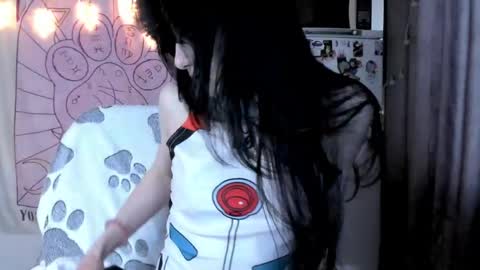 Ho Lee Sheet online show from April 5, 3:31 pm