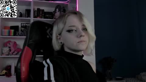 holy_mistresss online show from February 28, 9:46 am