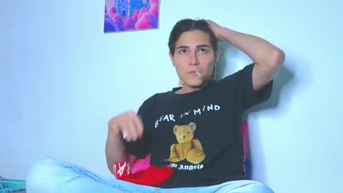      online show from March 27, 10:22 pm