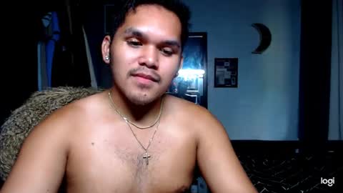 Snapshot of holydiorx chatting on March 11, 5:57 am holydiorx online show from March 11, 5:57 am