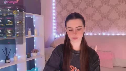 Mia online show from February 24, 4:26 am