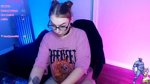 Viktoria online show from November 19, 10:30 pm