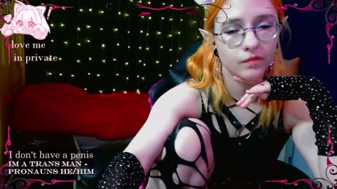 Honelints boyblonde hair AsterMIntfemboybrown hair online show from March 4, 7:32 pm