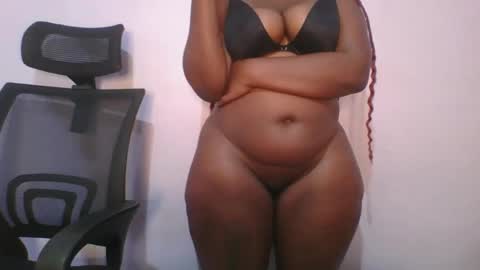 honey_beb online show from September 27, 6:22 am