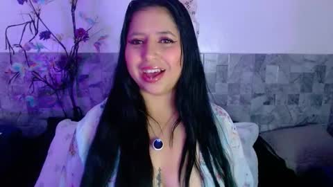 mimi online show from December 16, 6:03 pm