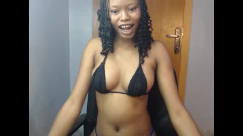 Sonia online show from October 29, 3:47 pm