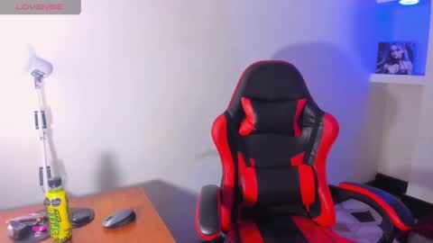 HONEY LUXE online show from April 22, 4:30 am