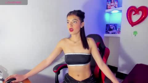 HONEY LUXE online show from April 26, 4:21 am