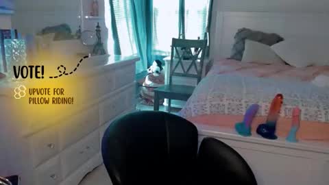 honeymaebae online show from April 16, 9:39 pm