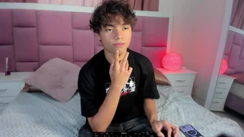honeymoon_sariel online show from June 5, 2:00 pm