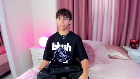 honeymoon_sariel online show from November 13, 8:44 pm