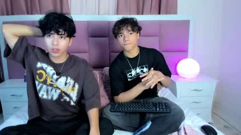 honeymoon_sariel online show from May 22, 2:24 pm