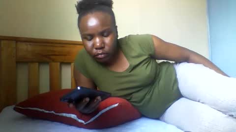 Honeymuny online show from November 18, 12:08 pm