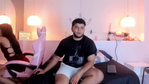 honeytwins online show from July 21, 4:14 am