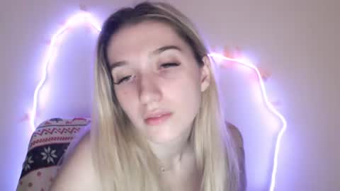 honeyveil online show from July 9, 11:58 am