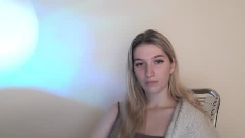honeyveil online show from July 31, 1:23 pm