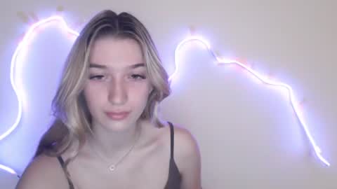 honeyveil online show from June 27, 12:22 pm