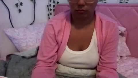 honeyyy89 online show from April 21, 1:53 am