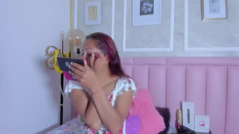 holly online show from March 3, 9:33 pm