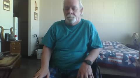 Snapshot of hormonemonster27 chatting on January 9, 6:15 pm Hormone Monster online show from January 9, 6:15 pm