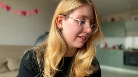 Audrey online show from October 21, 3:22 am