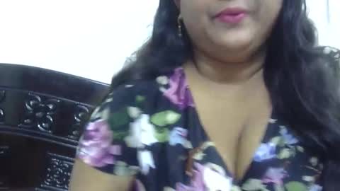 Snapshot of horneydesibabe chatting on September 15, 6:31 pm horneydesibabe online show from September 15, 6:31 pm