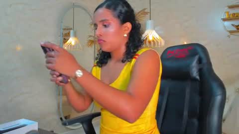Horny Curls  online show from June 28, 3:46 am