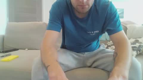 horny_jay86 online show from September 18, 9:35 am