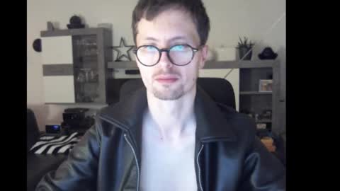 horny_sexy_1 online show from October 28, 10:44 pm