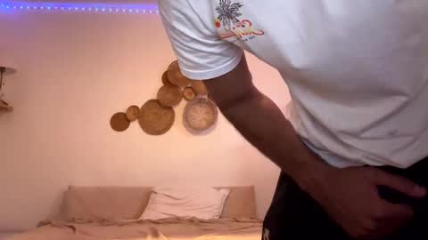 hornyasfuckk33 online show from October 29, 11:34 am