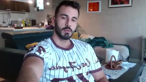 hornyasfuckk33 online show from February 2, 6:54 am