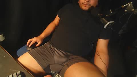 Snapshot of hornydude939393 chatting on September 12, 11:56 am hornydude939393 online show from September 12, 11:56 am