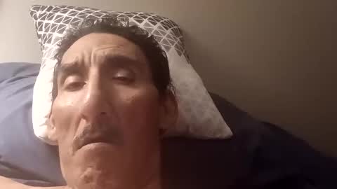 hornyguy_2019 online show from June 8, 6:14 am