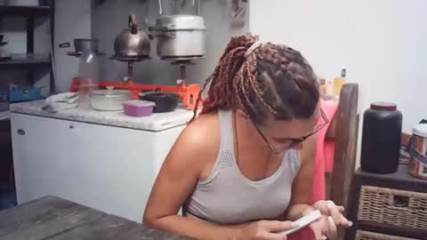 Nix  D online show from April 20, 11:46 am