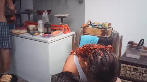 Nix  D online show from March 22, 9:35 am