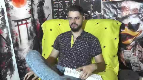 Snapshot of hornymaster93 chatting on September 25, 3:02 am hornymaster online show from September 25, 3:02 am