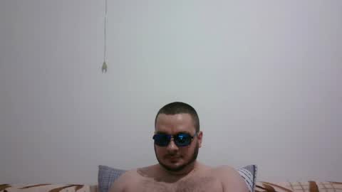 hornymonkey991 online show from April 18, 7:07 pm