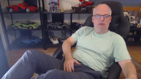 Snapshot of hornynthick70 chatting on January 5, 9:47 pm hornynthick70 online show from January 5, 9:47 pm