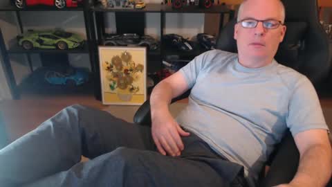 Snapshot of hornynthick70 chatting on March 8, 2:34 am hornynthick70 online show from March 8, 2:34 am