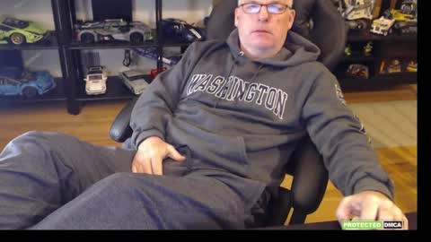 hornynthick70 online show from December 15, 2:29 am