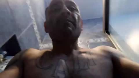 Snapshot of hornysaint310 chatting on February 21, 7:23 am hornysaint310 online show from February 21, 7:23 am