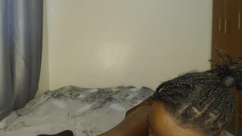 Snapshot of hornysouls01 chatting on October 21, 9:36 am hornysouls01 online show from October 21, 9:36 am