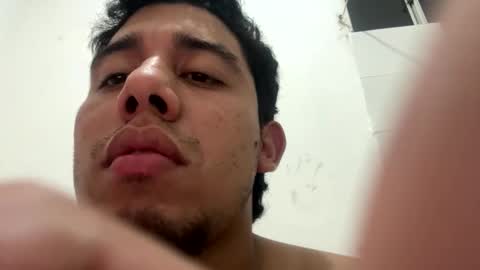 hot2512 online show from March 7, 4:45 am