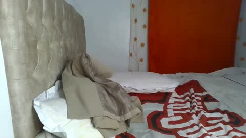 hot326 online show from September 11, 12:01 am