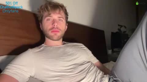 Edward aka Wolf online show from December 15, 4:19 am