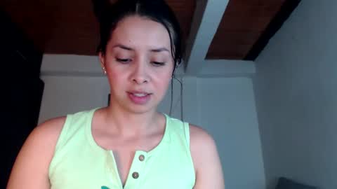 Snapshot of hot_angels___ chatting on October 24, 5:30 am angels online show from October 24, 5:30 am