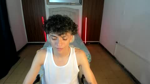 hot bunny online show from December 1, 4:43 am