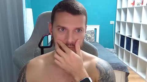 hot_cap_77 online show from September 13, 7:27 pm