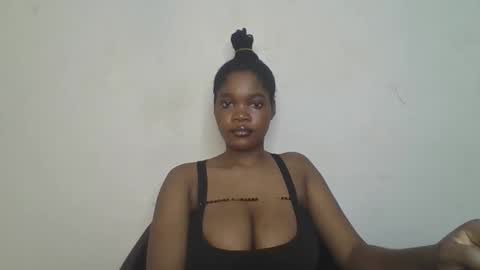 Zarah online show from May 7, 3:30 pm